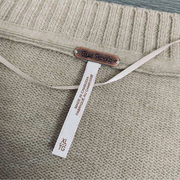 Brand new free people sweater XL - Picture 17 of 17